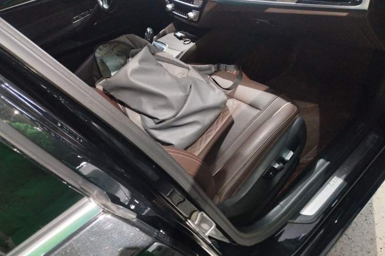 Used BMW 5 Series 2022 530Li Leading Luxury Package
