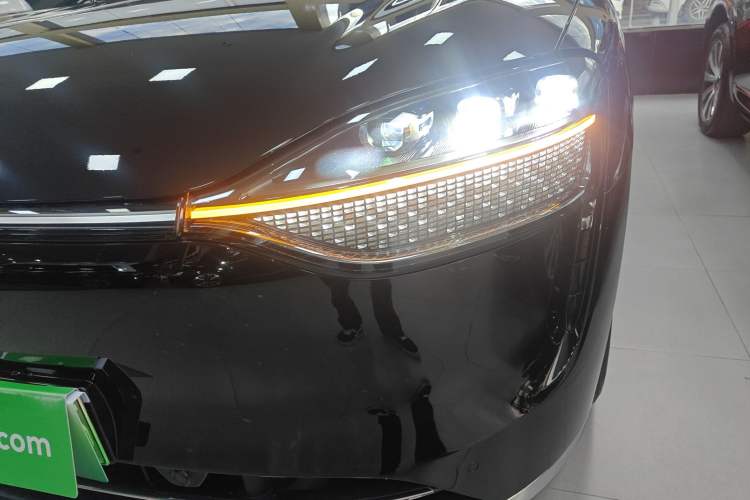 Used Hima AITO M9 2024 Range-Extended Ultra Version 52 kWh 6-Seater Model
