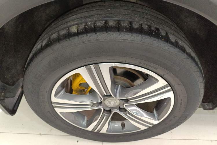 Used BYD Tang 2019 2.0T Automatic SmartConnect Luxury Edition 5 Seats China VI Standard
