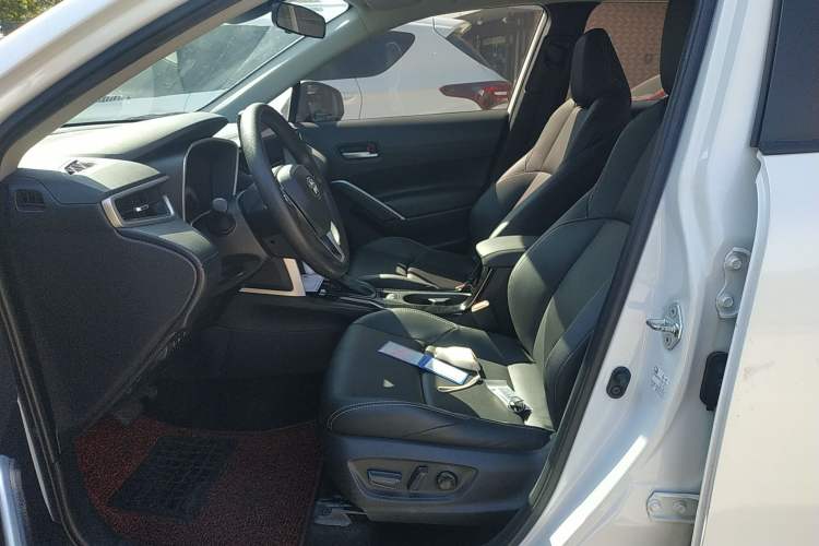 Used Toyota FRONTLANDER 2022 2.0L CVT Luxury PLUS Edition
