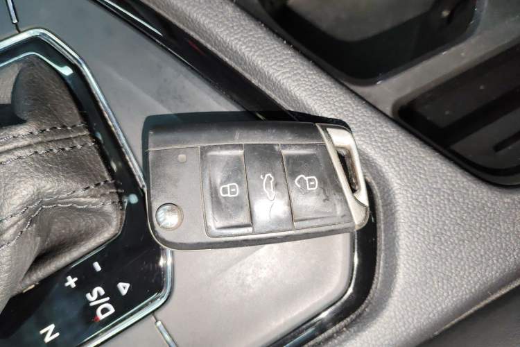 Used Volkswagen Tharu 2021 280TSI Two-Wheel Drive Comfort Edition
