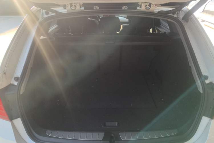 Used BMW 3 Series 2013 320i Sport Touring Edition
