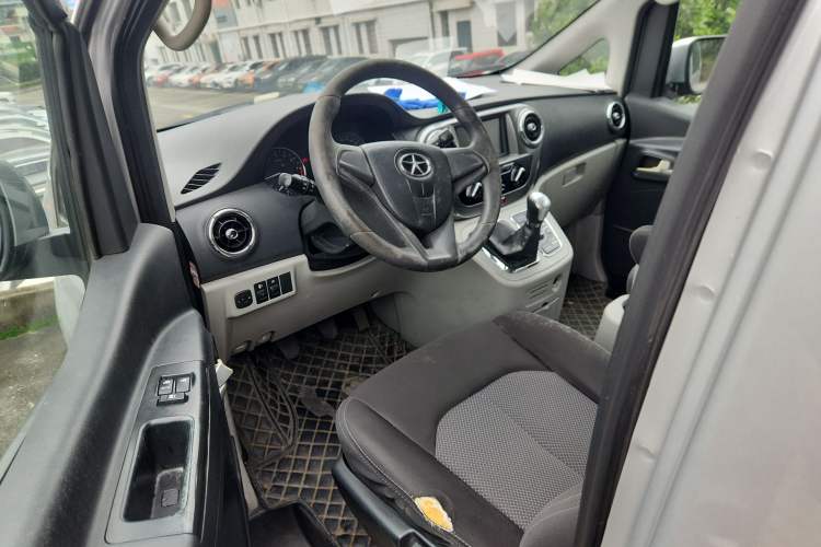 Used  M3 2016 IKEA Edition 1.6L Luxury Smart Model
