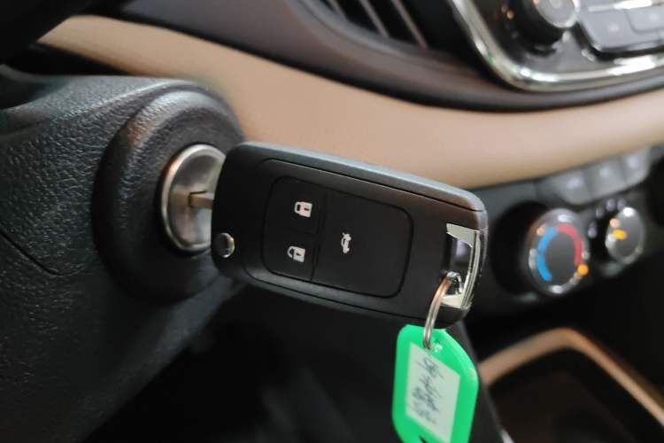 Used Chevrolet Monza 2021 320 Automatic Enjoyment Sunroof Edition