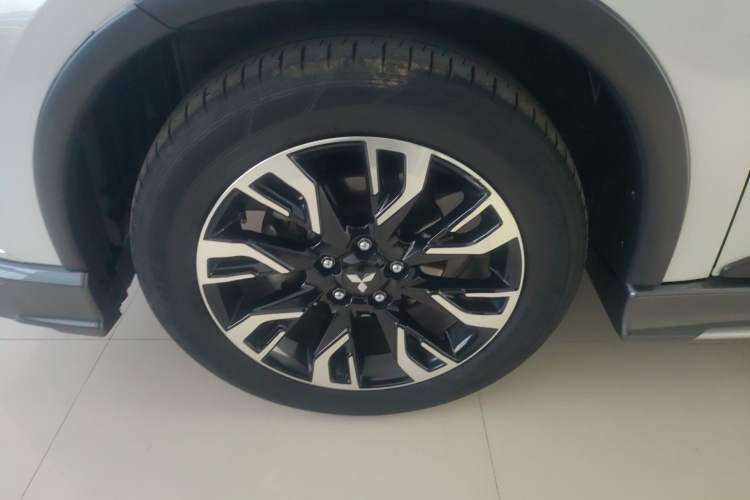 Used Mitsubishi Outlander 2020 2.4L 4x4 Zhi Xiang Edition 5 Seats
