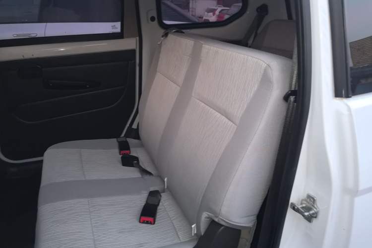 Used Wuling Hongguang 2015 1.5L S Basic Version China V Standard
