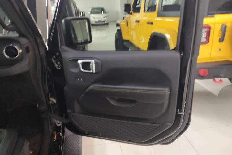 Used  Wrangler 2024 2.0T Sahara Four-Door Edition
