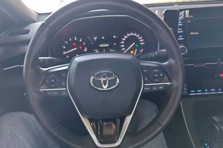 Used Toyota Avalon 2019 2.0L Luxury Edition China VI Standard
