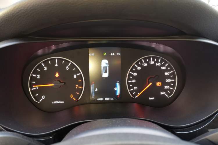 Used BYD Song MAX 2018 1.5T Automatic Smart Connect Elite Model with 6 Seats