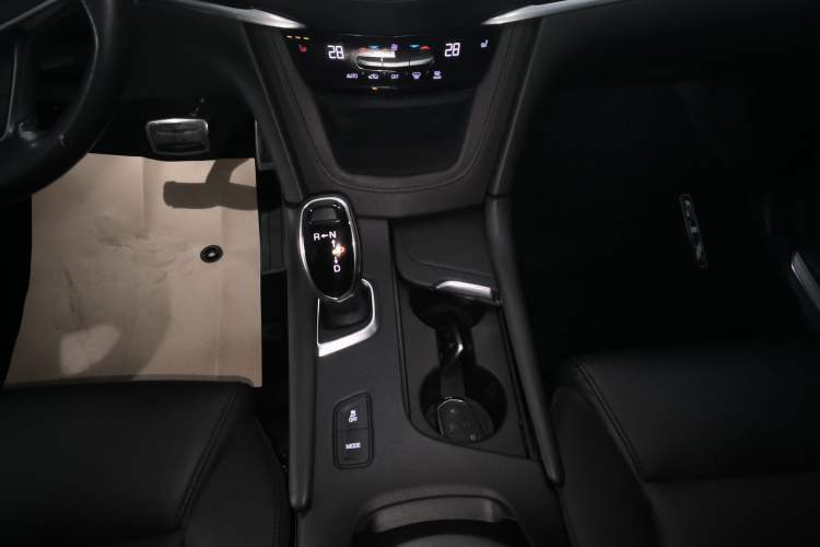 Used Cadillac XT5 2016 25T Luxury Model