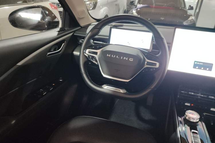 Used Wuling Xingguang 2023 150 Advanced Edition

