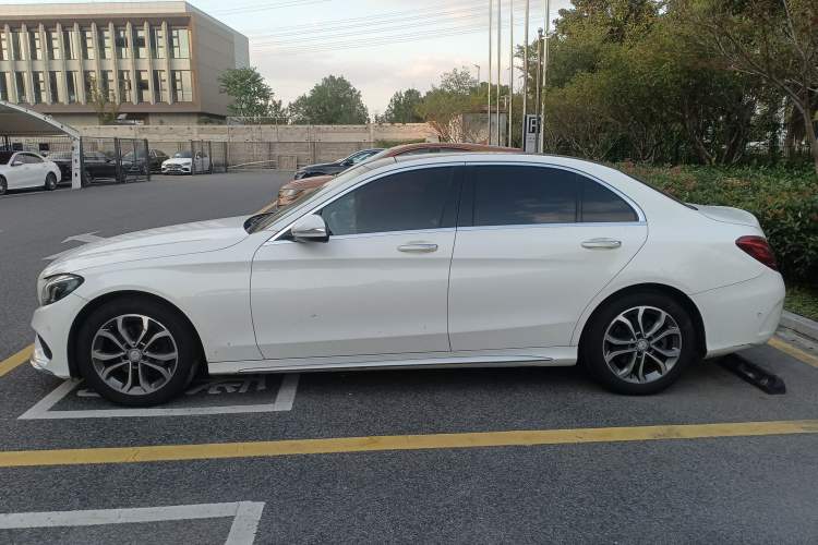Used Mercedes-Benz C-Class 2015 C 200 L Sport Edition