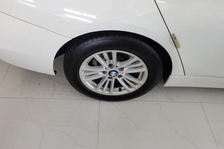 Used BMW 3 Series 2014 320Li Fashion Model
