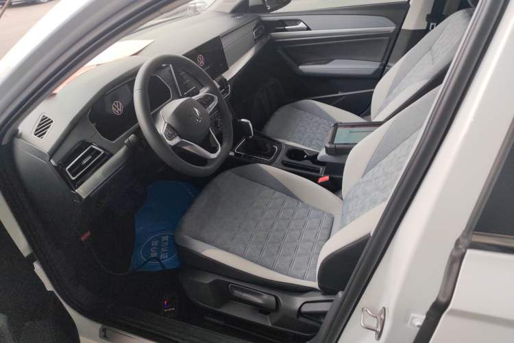 Used Volkswagen Lavida 2024 300TSI DSG Full-Comfort Edition
