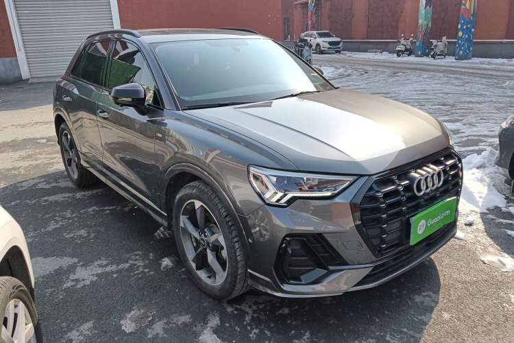 Used Audi Q3 2022 35 TFSI Fashion Dynamic Model