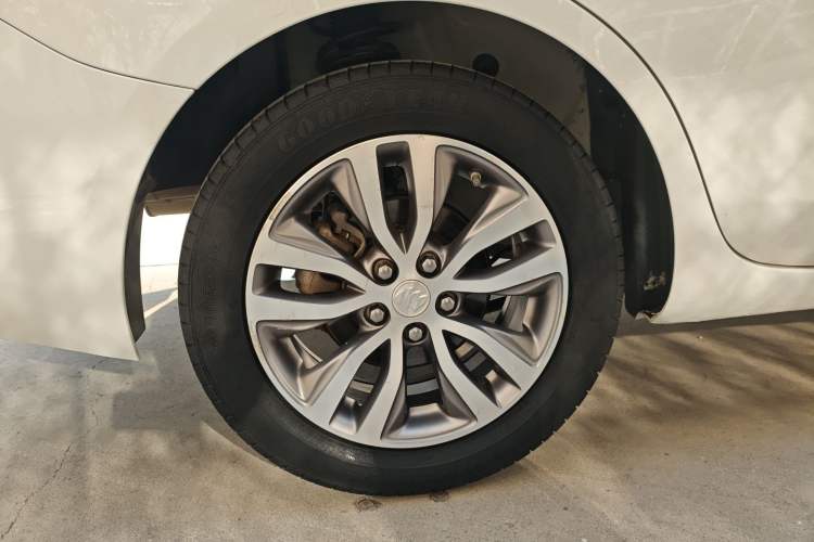 Used Buick GT 2019 18T Automatic Connected Elite Model China VI Standard
