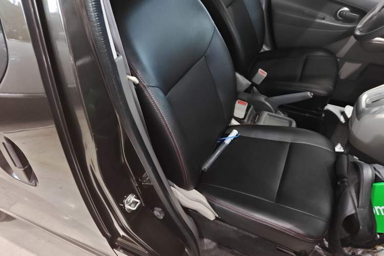 Used Nissan NV200 2014 1.6L CVT Luxury Model China IV Standard
