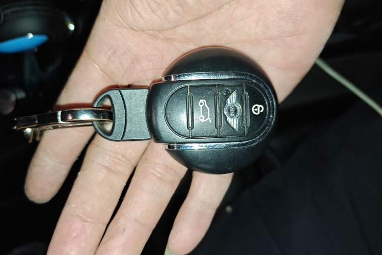 Used  MINI 2016 1.5T COOPER CABRIO Caribbean Blue Limited Edition
