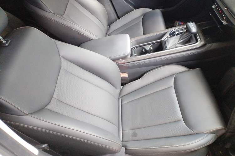 Used Wuling Jiachen 2022 1.5T CVT Smart Luxury Version
