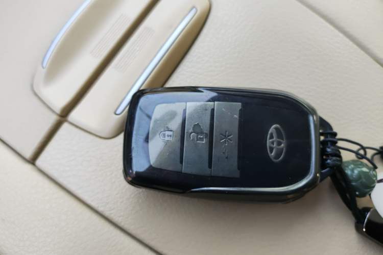 Used Toyota Highlander 2015 2.0T Four-Wheel Drive Elite Edition 7-Seater