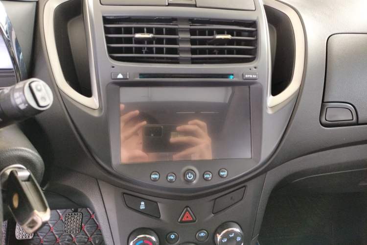 Used Chevrolet Trax 2016 1.4T Manual Two-Wheel Drive Comfort Version with Sunroof
