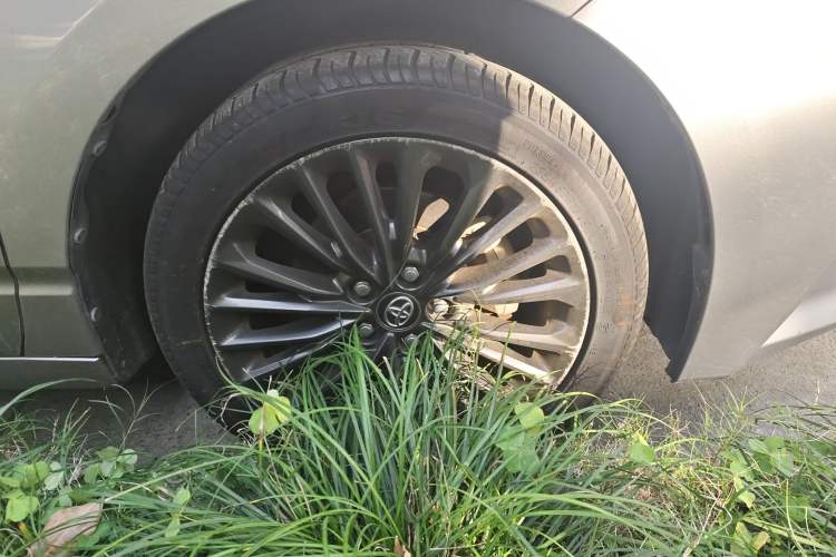 Used Toyota Avalon 2019 2.0L XLE Premium Edition China VI