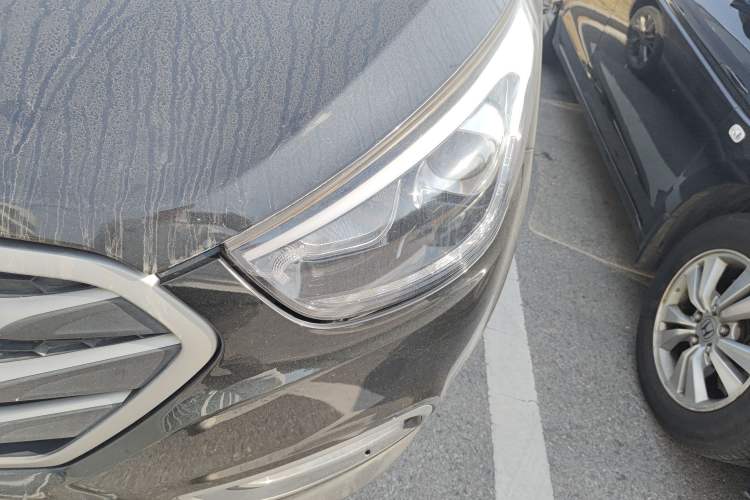 Used Hyundai ix35 2013 2.0L Automatic Two-Wheel Drive Smart GLS China IV Standard