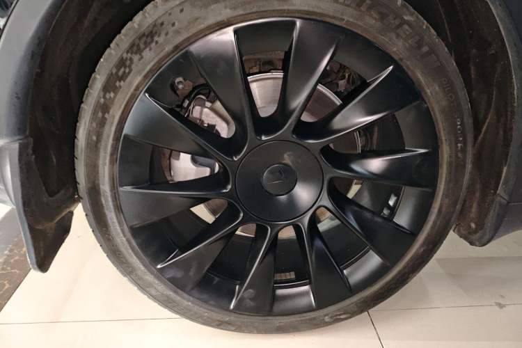 Used Tesla Model Y 2022 Rear-Wheel-Drive Version