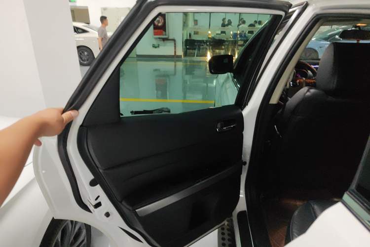 Used Mazda CX-7 2014 2.3T Smart All-Wheel-Drive Sport Edition
