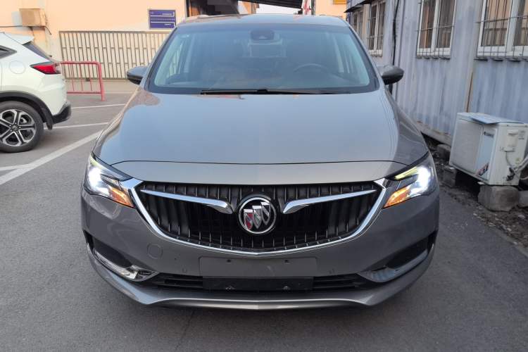 Used Buick GL6 2018 18T 6-Seater Prestige Model
