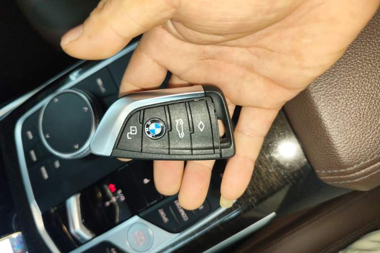 Used BMW 3 Series 2023 325Li M Sport Package
