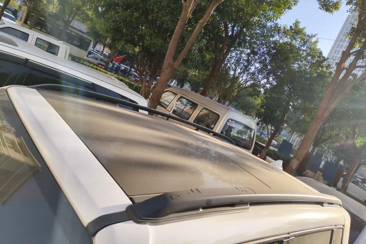 Used  Renegade 2019 220T Automatic Leading Edition
