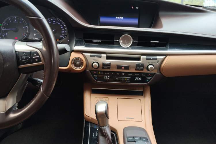 Used Lexus ES 2015 200 Elite Edition
