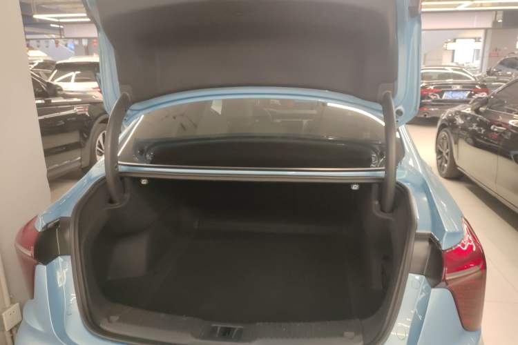 Used Hongqi H5 2023 2.0T Automatic Smart Connect Flagship Edition