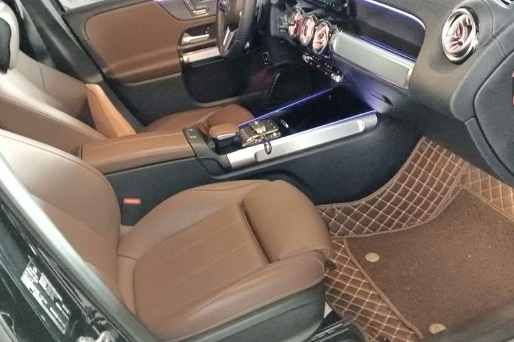 Used Mercedes-Benz GLB 2023 GLB 220 Fashion Model