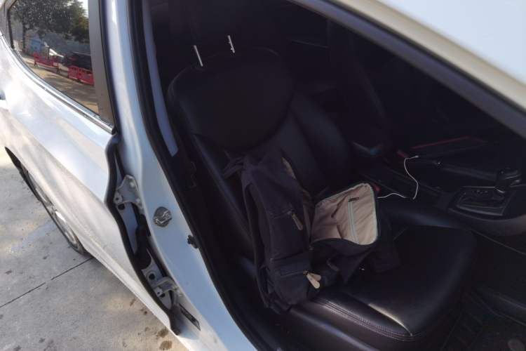 Used Hyundai Elantra 2016 1.6L Automatic Smart Version