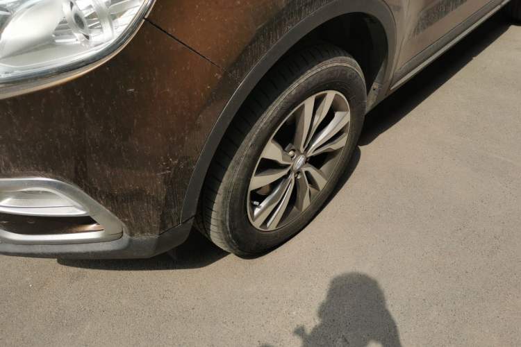 Used Geely Auto Emgrand X7 Sport 2016 1.8TD Automatic ZhiShang Model