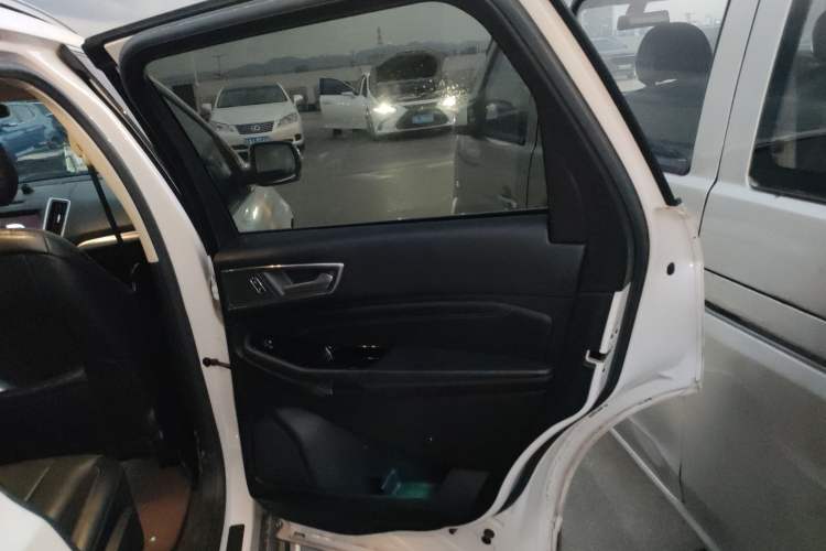 Used Ford Edge 2016 EcoBoost 245 Four-Wheel Drive Titanium 7-Seater
