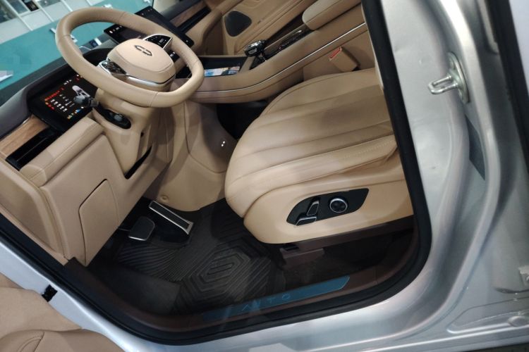 Used Hima AITO M7 2024 1.5T Intelligent Drive 4x4 Max Edition 6 Seats
