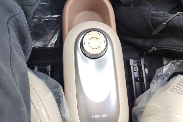 Used Wuling Hongguang MINIEV 2025 Four-Door Version Zhenxiang+ Edition
