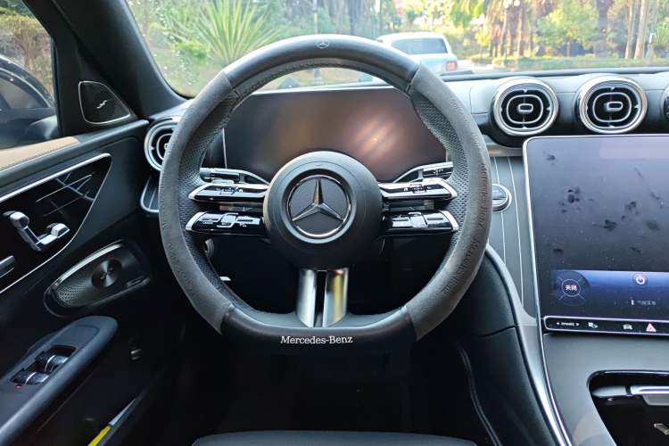 Used Mercedes-Benz C-Class 2025 C 260 L Obsidian Night Sport Edition
