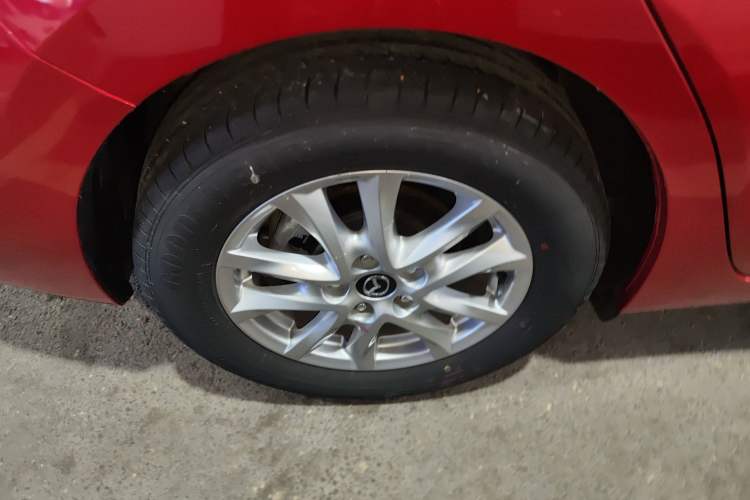 Used Mazda Mazda 3 Axela 2017 Sedan 1.5L Automatic Luxury Model Emission Standard China V
