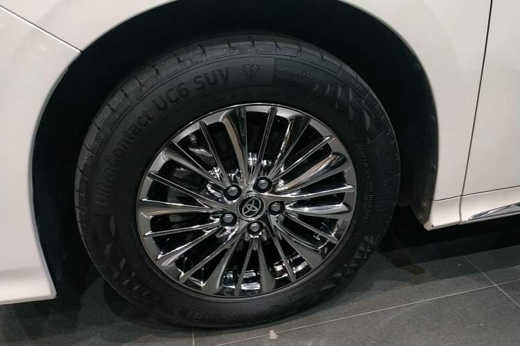 Used Toyota Alphard 2021 Dual-Motor 2.5L Premium Edition
