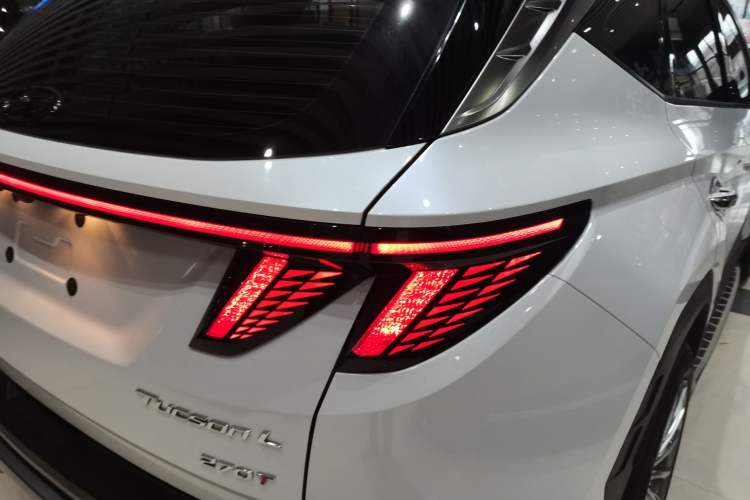 Used Hyundai Tucson 2023 Tucson L 1.5T Automatic Two-Wheel Drive DLX Luxury Edition