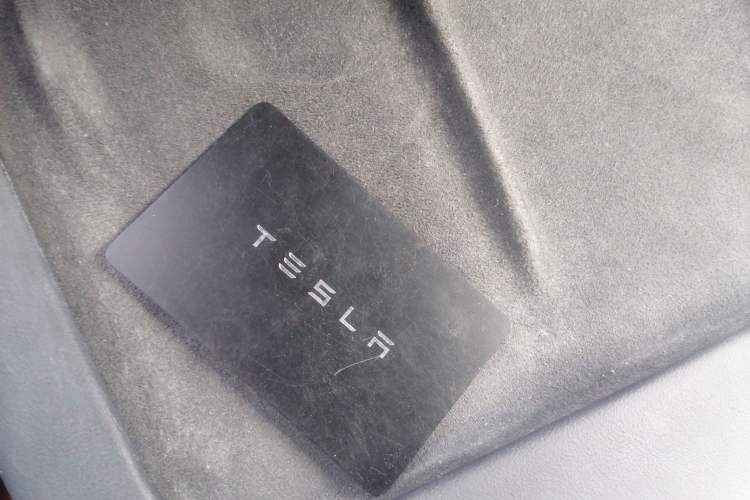 Used Tesla Model Y 2021 Standard Range Rear-Wheel Drive Version
