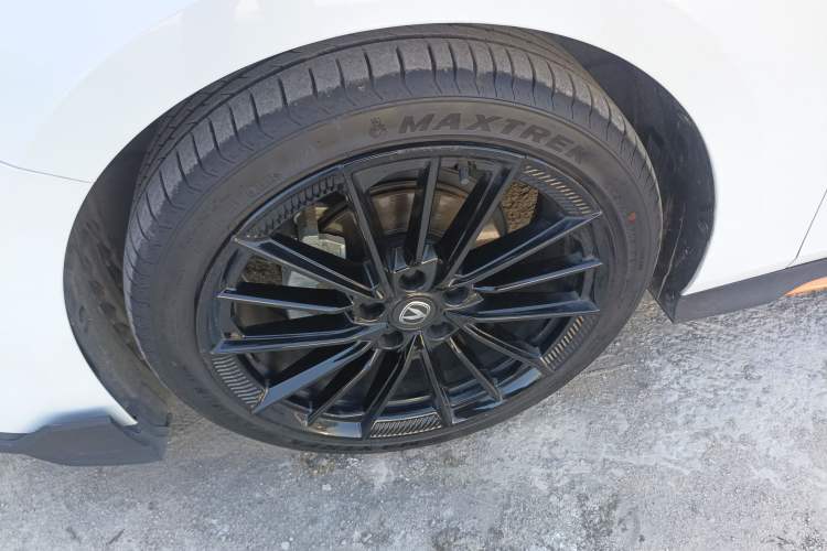 Used Changan UNI-V 2024 1.5T Prestige Sport Edition