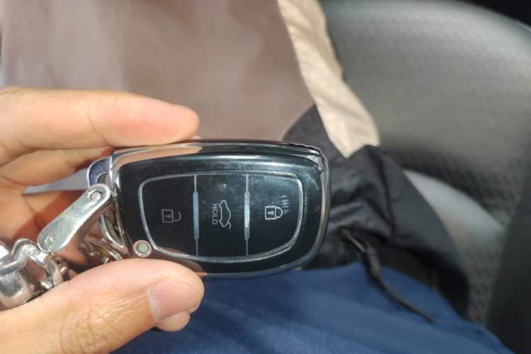 Used Hyundai Elantra (6th Generation / Lingdong) 2016 1.6L Automatic ZhiXuan · Luxury Version
