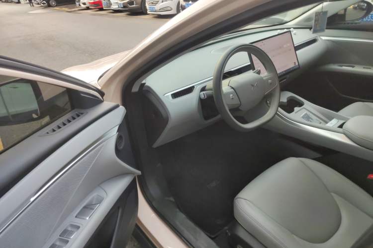 Used XPeng MONA M03 2024 620 with Ultra-Long Range