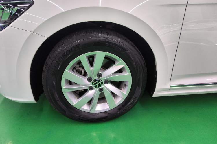 Used Volkswagen Passat 2020 Revised Version 280TSI Business Edition China VI Standard
