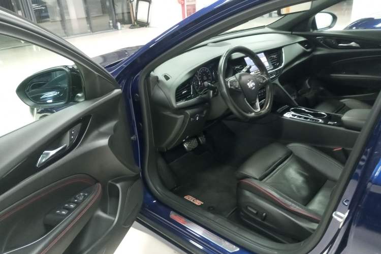 Used Buick Regal 2020 GS 28T Elite Model
